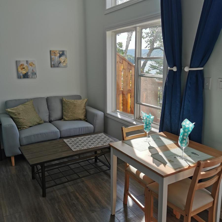 Knotty Pine Ocean Front Suite - Adults Only Ingonish Kültér fotó