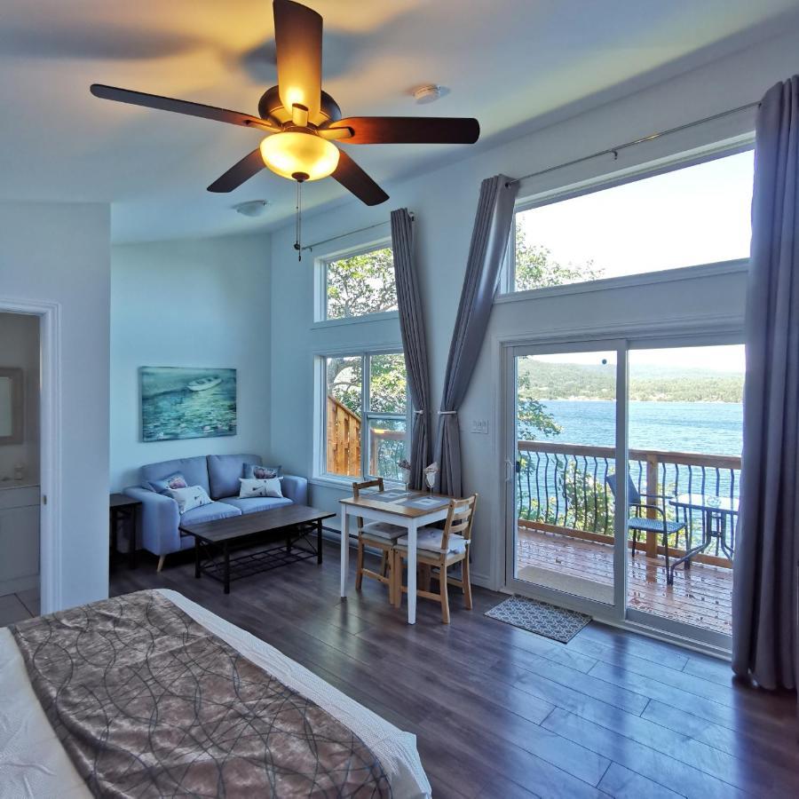 Knotty Pine Ocean Front Suite - Adults Only Ingonish Kültér fotó