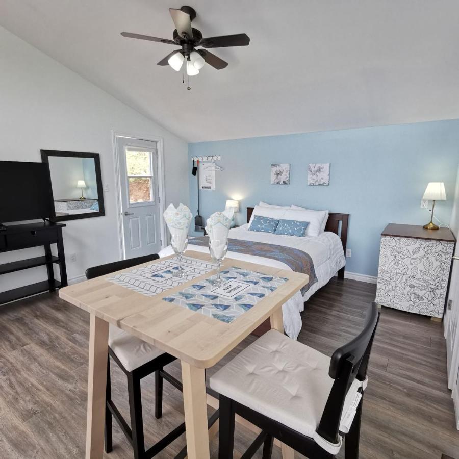 Knotty Pine Ocean Front Suite - Adults Only Ingonish Kültér fotó