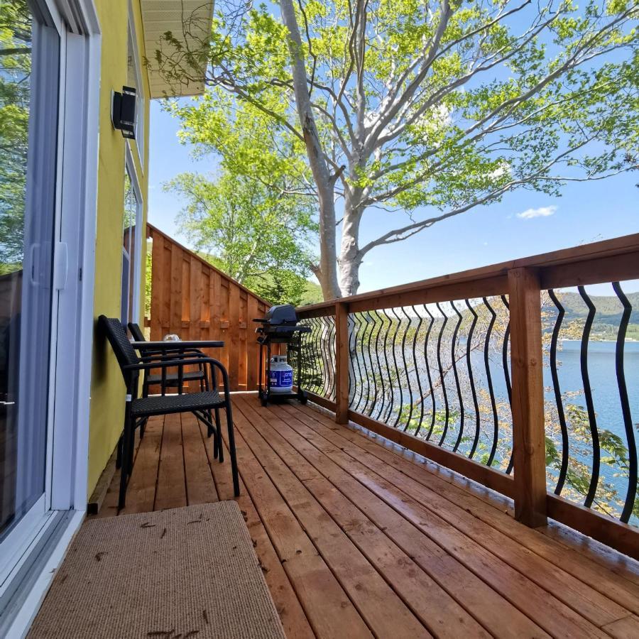 Knotty Pine Ocean Front Suite - Adults Only Ingonish Kültér fotó