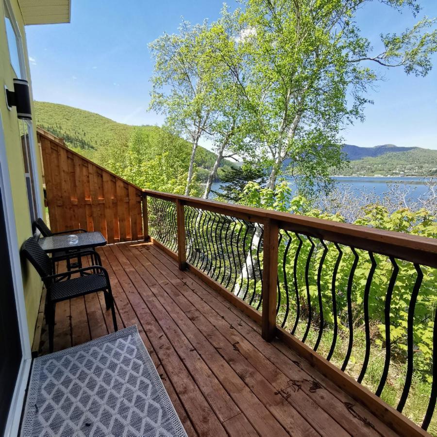Knotty Pine Ocean Front Suite - Adults Only Ingonish Kültér fotó